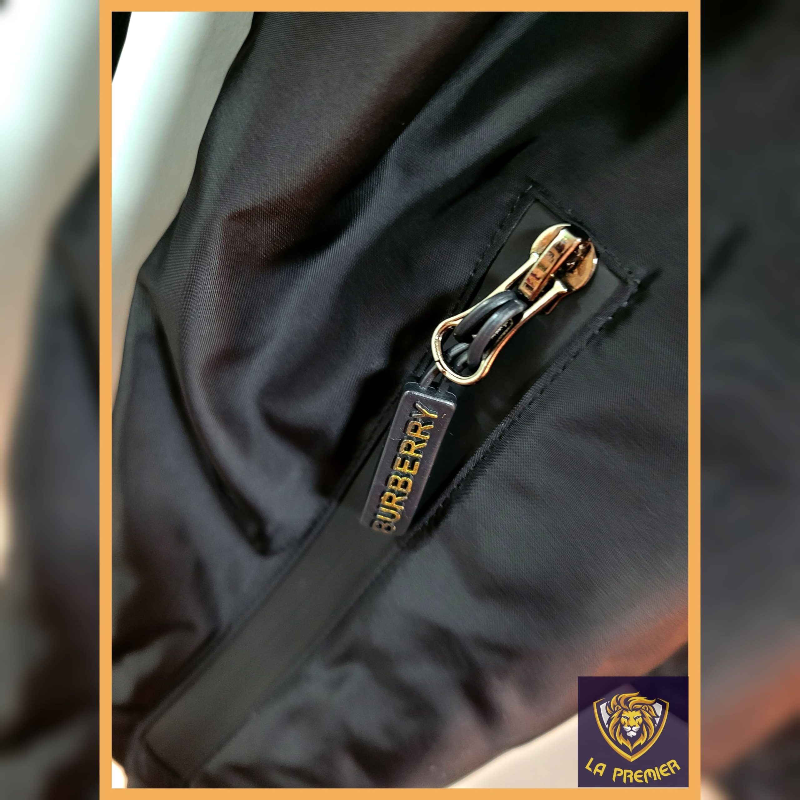 CHAQUETA BURBERRY - Imagen 4